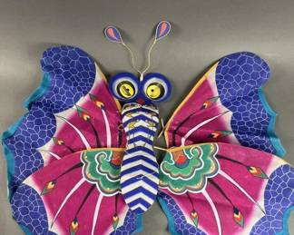 Lot 320 | Chinese Silk Kite