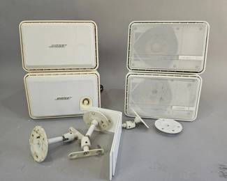 Lot 402 | 2 Pairs of Bose Speakers