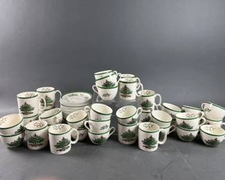 Lot 343 | Spode Christmas Tree China Cups