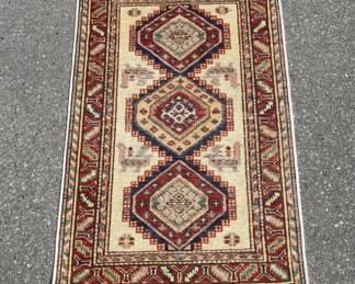 Lot 392 | Small Vintage Wool Rug
