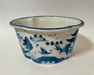 Mottahedeh Blue Canton Cache Pot