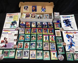 ASSORTED SPORTS TRADING CARDS