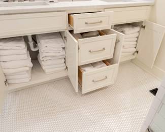 SO many bath towels, hand towels, bath mats, and wash clothes