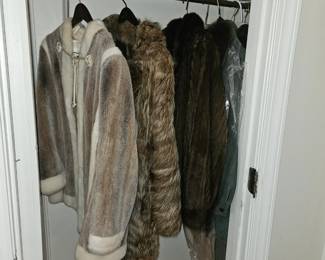 Minks and such sizes med and large