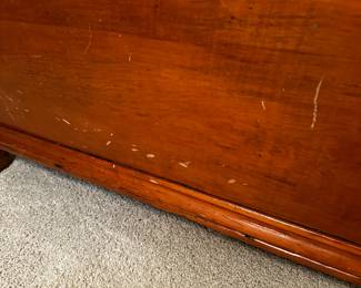 Trunk - No makers mark - Slight wear & tear - Asking $75