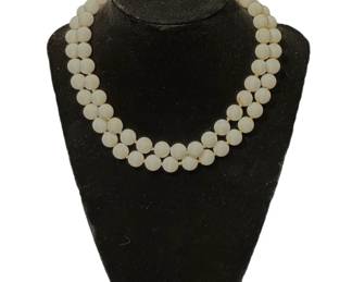 Vtg. Marvella Necklace with Daisy clasp