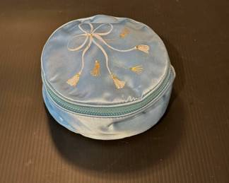 Chateau NYC Jewlery Bag