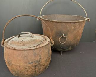 Cast Iron Smelting Pot and Kettle with Lid