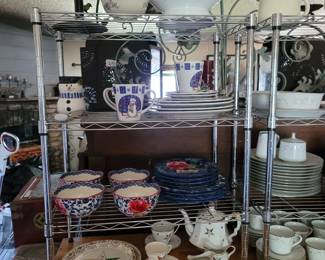 Masonic Pieces, Pioneer Woman Dish Set