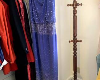 #123	Wood Coat Rack 11 Peg 72" Tall	 $75.00 			
