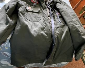 #253	Green Dickey Coat New w/ Tag Large	 $20.00 			
