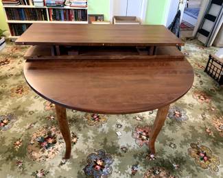 #60	Wood Table w/2 leaves  50-90x50Wx29  (no chairs)	 $175.00 			
