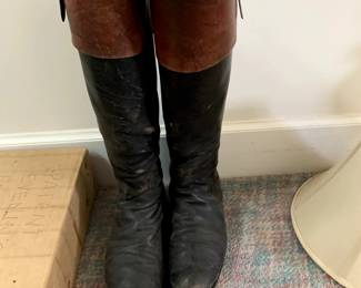 #266	Foxhunting Riding Boots	 $25.00 			
