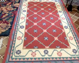 #14	Dhurrie Floral Print Rug - 60x100	 $75.00 			
