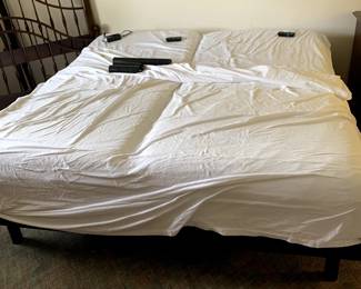 #121	Ease King Size Duel Lifting Bed	 $375.00 			
