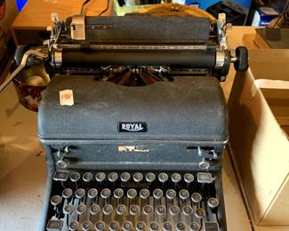 #138	Royal Typewriter	 $30.00 			
