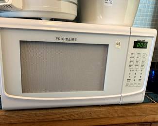 #118	Frigidaire Microwave	 $30.00 			
