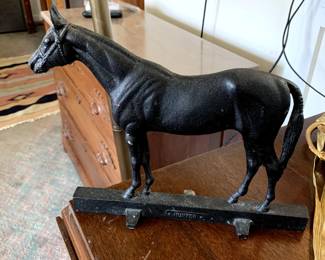 #113	Cast Iron Horse - Hunter - 10" Tall - copyright 1949 - made by needlecrafters of Waynesboro VA	 $30.00 			
