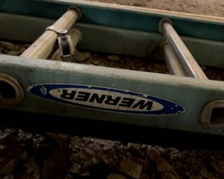 #154	Werner Fiberglass Extension Ladder 18'	 $100.00 			
