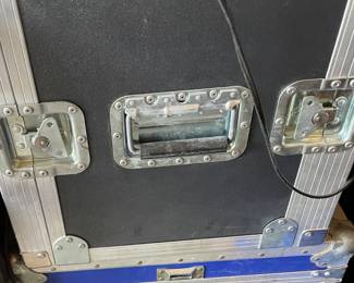 Equipment trunks