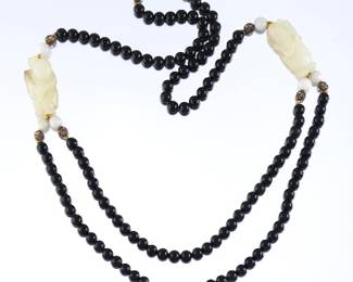Chinese Onyx Bead Necklace with Carved Jade Ornaments 