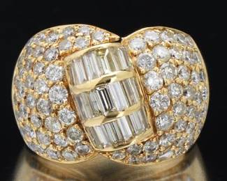 Impressive Diamond Cocltail Ring 
