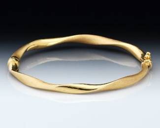 Ladies Italian Gold Twisted Design Bangle 