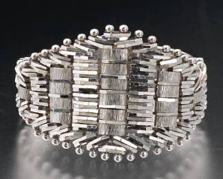 Ladies Flexible Gold Ring 