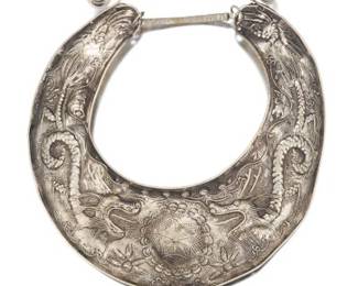 Chinese Silver Tone Collar Bib Necklace with Dragon Design 