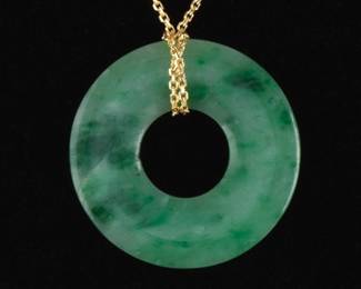 Ladies Italian Gold and Green Jadeite Jade Disc Necklace 