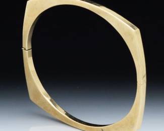 Ladies Vintage Gold Bangle 