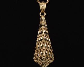 Ladies Gold Filigree Pendant on Gold Chain 