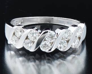 Ladies The Leo Gold and Diamond Ring 