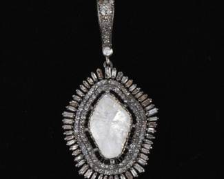 Indian 2.61 Carat Pendant 