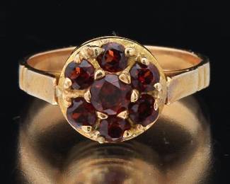 Ladies Gold and Garnet Ring 