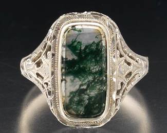 Ladies Edwardian Gold and Moss Agate Ring 