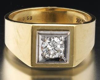 Gentlemens Gold and Solitaire Diamond Ring 