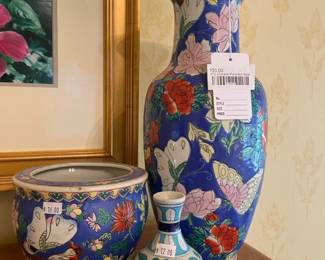VTG Chinese Porcelain Vase, Porcelain Centerpiece Bowl
