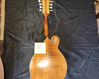 Alvarez mandolin, back