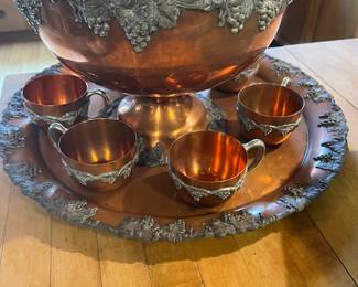 Punch/salad/pasta copper bowl ...with six cups...vintage