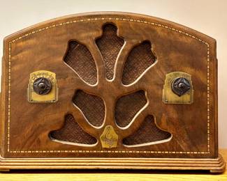 Vintage Emerson Radio