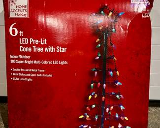 Lighted 6 Ft. Xmas Tree