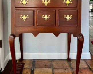 Hickory Chair Queen Anne Lowboy