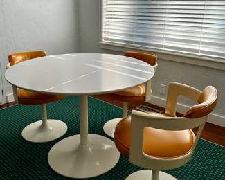 MCM Table & 4 Swivel Chairs by DayStrom 
