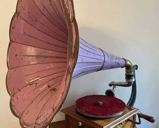 Gorgeous gramaphone