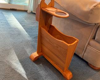 Magazine Rack with Drink Holder
