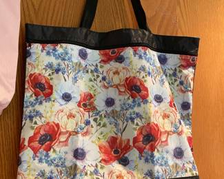 Multicolored Tote Bag with Poppy Design