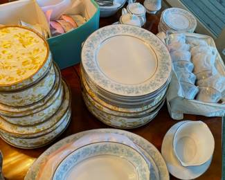 Noritake Dinnerware Set with Milford Pattern