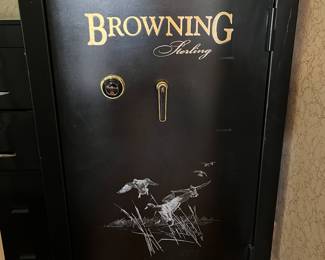 Large Browning Sterling 40+ Gun Safe