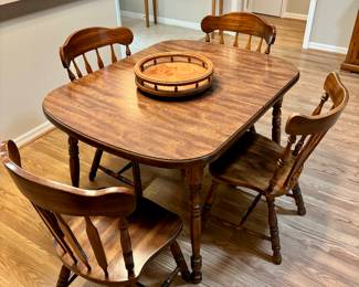 Dining Table with leaves available.